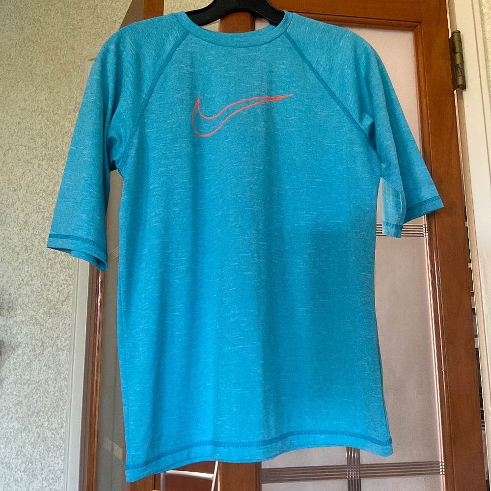 NIKE  SWIM Dri-FIT Stretch UPF 40+ T-shirt